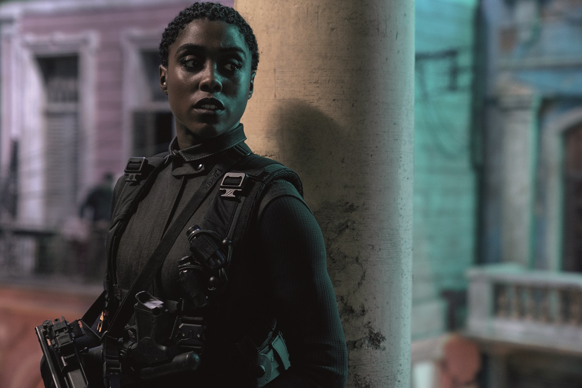 B25_08653_RC2 Nomi (Lashana Lynch) is ready for action in Cuba in  NO TIME TO DIE,  a DANJAQ and Metro Goldwyn Mayer Pictures film. Credit: Nicola Dove © 2019 DANJAQ, LLC AND MGM.  ALL RIGHTS RESERVED.